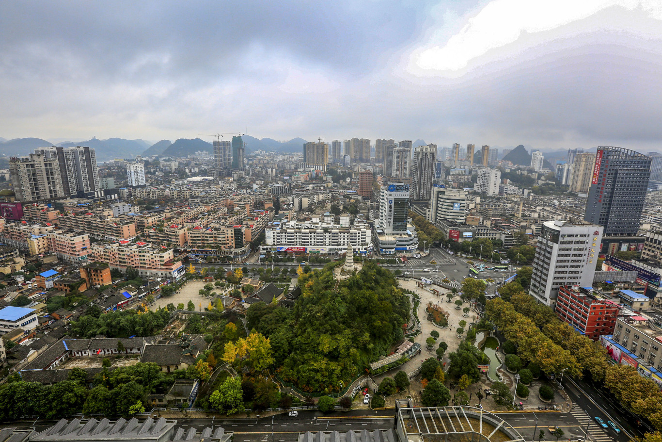 塔山及南华路  卢维 摄 (4)-FZ10021258708.jpg