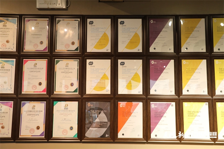 dD0xNzY0MjI0NTEyX3I9OWVjMzg2M2Jfdz03MjBfcT0xMDBfZT1qcGc=.webp 3.jpg