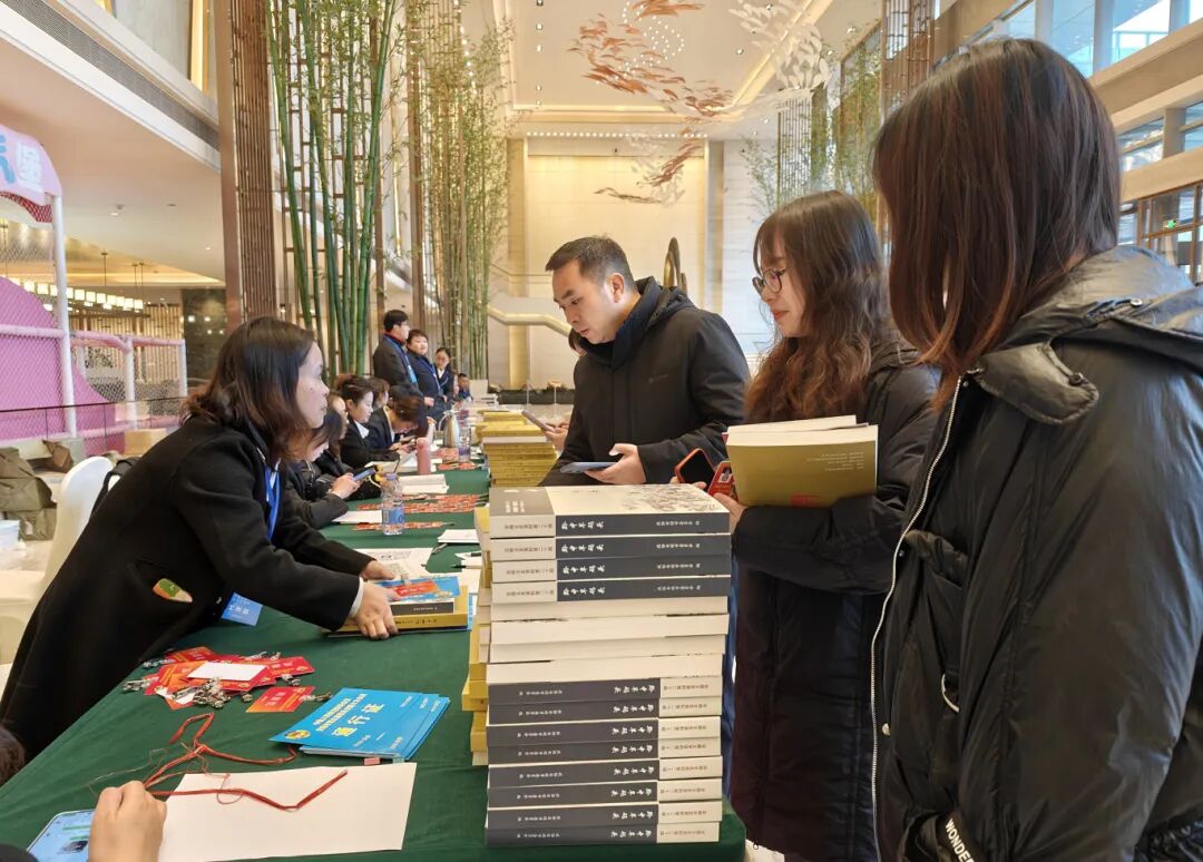 怀揣民意赴盛会 凝心聚力启新程——出席政-FZ10021571162.jpg