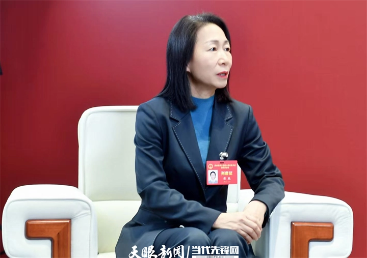 省人大代表，省交通运输厅党委书记、厅长张胤做客“两会会客厅”。旷光彪 摄.png