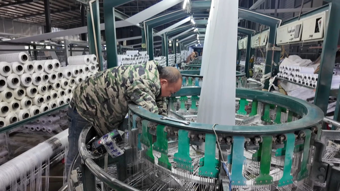 （新春走基层）经开区光大塑业&nbsp; 全力冲刺-FZ10021722915.jpg