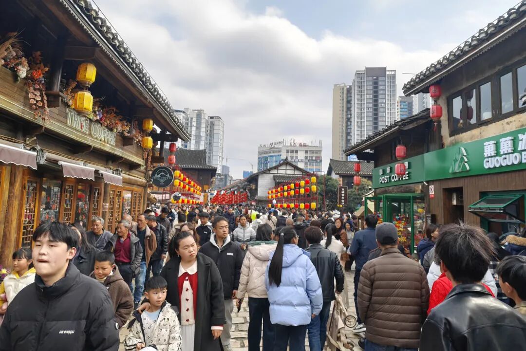 逛新春古城 寻年味乡愁-FZ10021722680.jpg