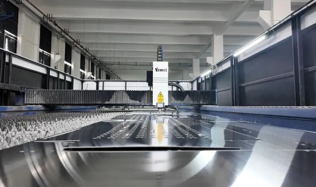 普定铿伟铝业“出海”破局 首批太空舱构件-FZ10021877573.jpg