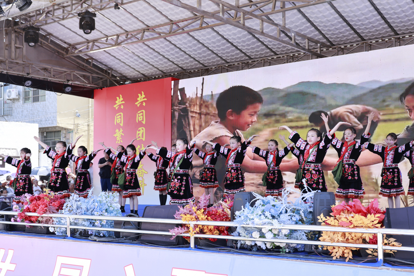 文艺表演3-FZ10022094842.jpg